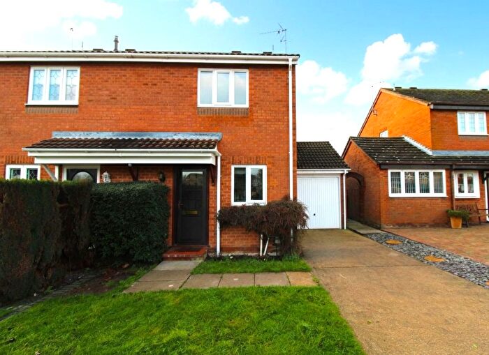 2 Bedroom Semi-Detached House For Sale In Uplands, Stevenage, SG2