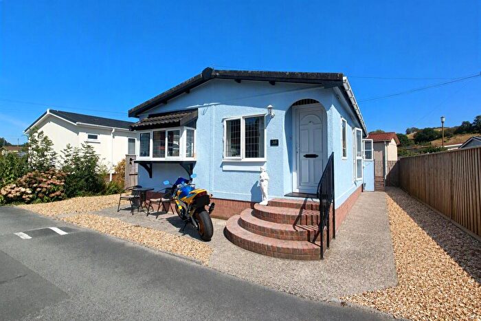 2 Bedroom Bungalow For Sale In Mill On The Mole Residential Park, South Molton, Devon, EX36