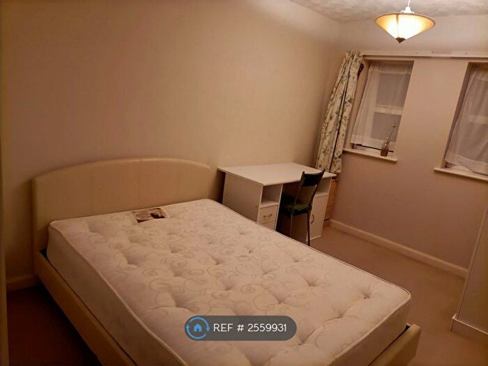 3 Bedroom Detached House To Rent In Biggart Close, Beeston, Nottingham, NG9