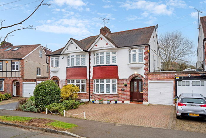 4 Bedroom Semi Detached House For Sale In Dawlish Drive, Pinner, HA5