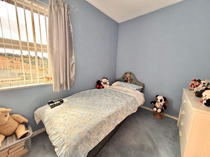 3 Bedroom End Terrace House For Sale In Culdrose Close, Plymouth, PL5