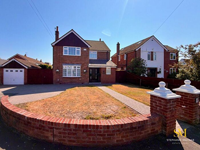 4 Bedroom Detached House For Sale In St Annes Close, Formby, Liverpool, L37