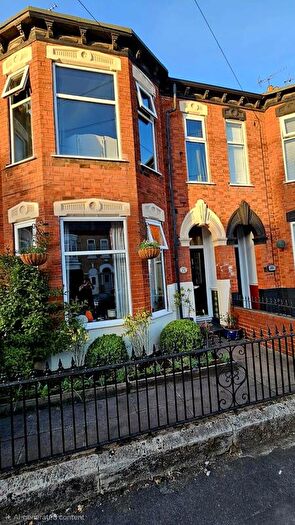 3 Bedroom Terraced House For Sale In Jalland Street, Hull, HU8