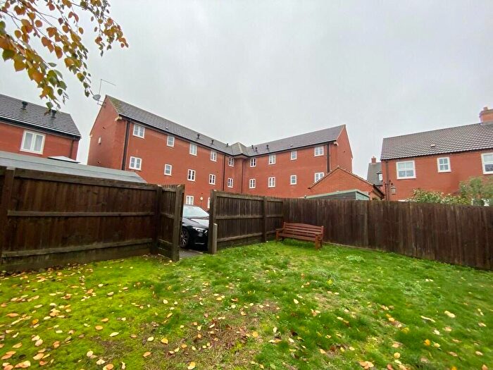 2 Bedroom Flat For Sale In John Clare Close, Oakham, LE15