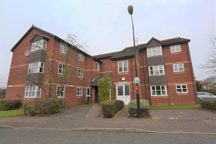 2 Bedroom Flat To Rent In Stubbs Drive, London, SE16