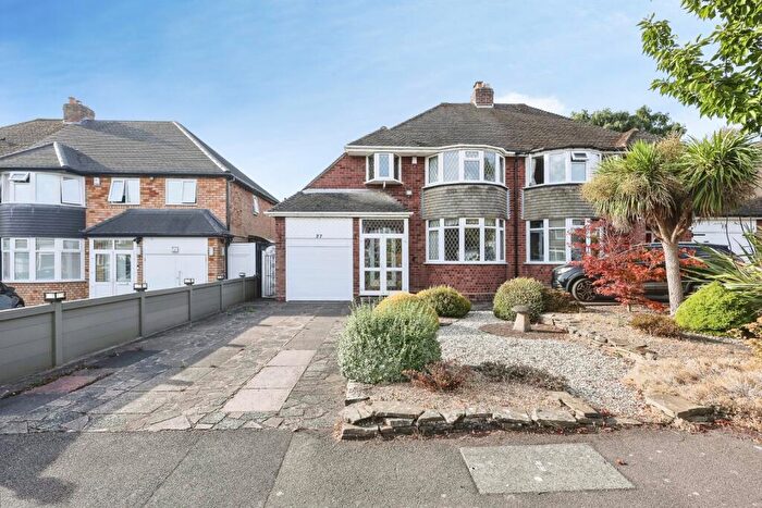 3 Bedroom Semi Detached House For Sale In Dalkeith Road, Sutton Coldfield, West Midlands, B73