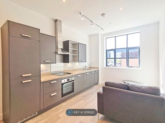 1 Bedroom Flat To Rent In Digbeth Square, Birmingham, B12