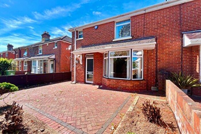 3 Bedroom Property To Rent In King Edward Avenue, Southampton, SO16