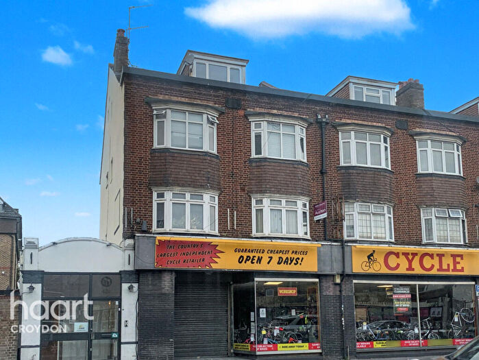 3 Bedroom Flat For Sale In Brighton Road, South Croydon, CR2