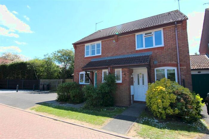 2 Bedroom Semi-Detached House To Rent In Warelands, Hammonds Ridge, Burgess Hill, RH15