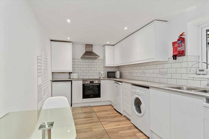 2 Bedroom Apartment To Rent In North Road East, Plymouth, PL4