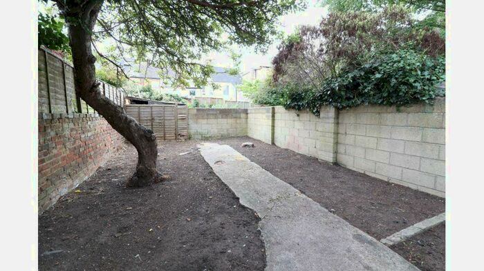 5 Bedroom Terraced House To Rent In James Street, Cowley, Oxford, OX4
