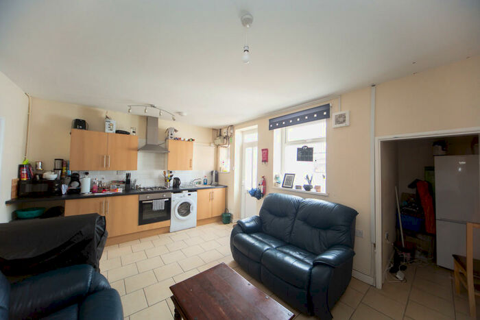 3 Bedroom Terraced House To Rent In Raymond Terrace, Treforest, CF37
