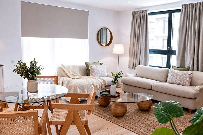 2 Bedroom Flat To Rent In Bella House, Pilot Walk, London, SE10