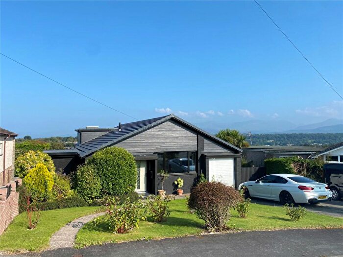3 Bedroom Bungalow For Sale In Maes Yr Hafod, Menai Bridge, Isle Of Anglesey, LL59