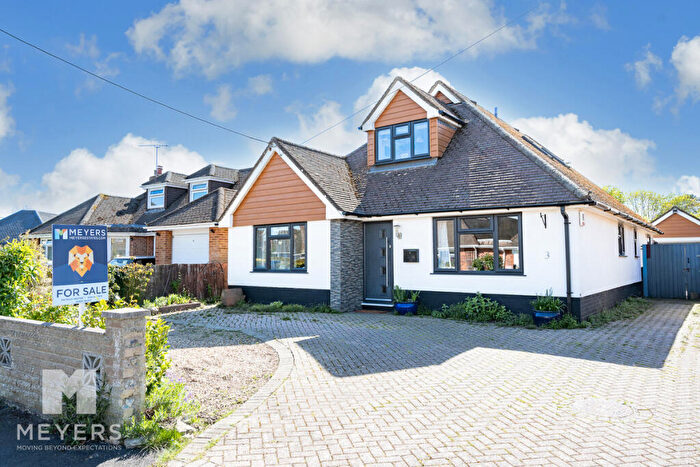 5 Bedroom Detached Bungalow For Sale In Highfield Drive | Ringwood |, BH24