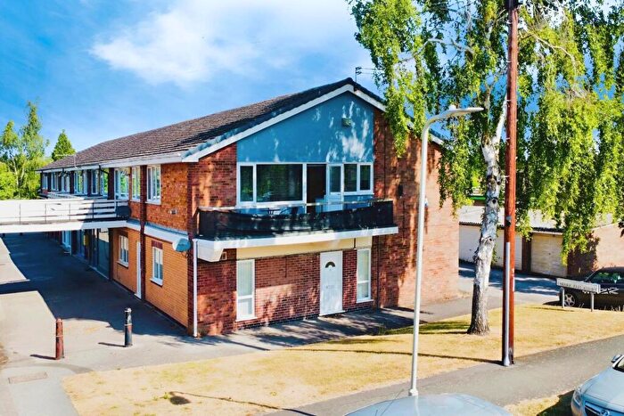 2 Bedroom Flat For Sale In Cherry Tree Court, Kirby Muxloe, LE9