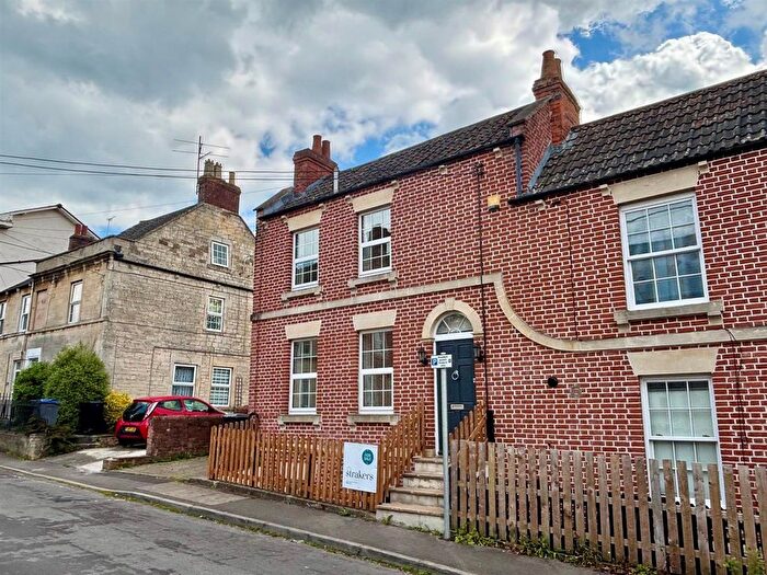 1 Bedroom Semi-Detached House For Sale In Ashton Street, Trowbridge, BA14