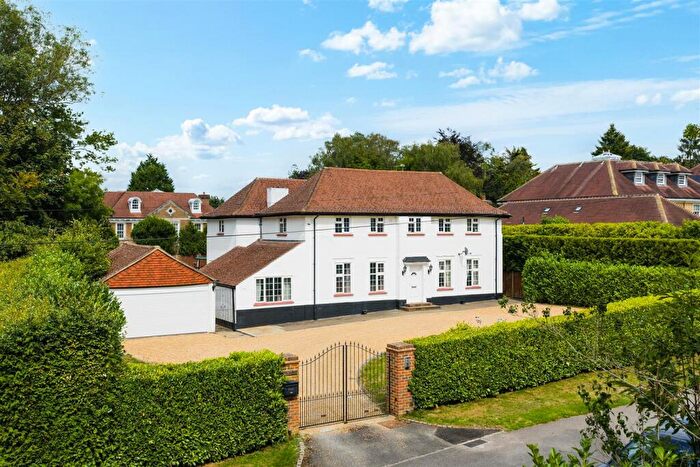 6 Bedroom Detached House For Sale In Warren Drive, Kingswood, KT20