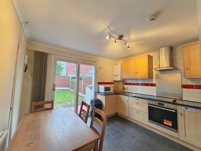 3 Bedroom Property To Rent In Skelley Road, Stratford, E15