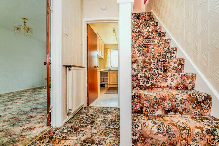 2 Bedroom Semi-Detached House For Sale In Crane Road, Rotherham, S61