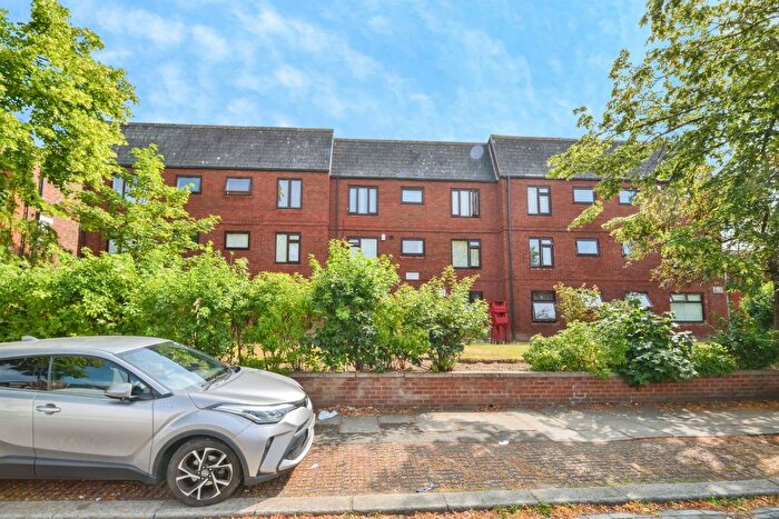 2 Bedroom Flat For Sale In Lothian Road, Middlesbrough, TS4