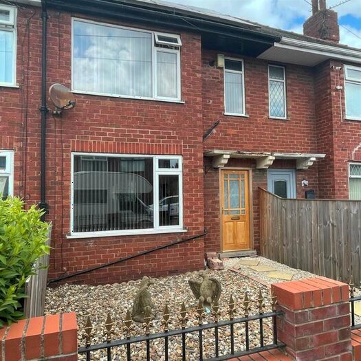 3 Bedroom House To Rent In Middleburg Street, Hull, HU9