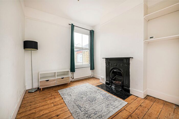 2 Bedroom Flat For Sale In Credenhill Street, SW16