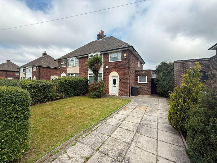 3 Bedroom Semi-Detached House For Sale In Station Road, Melling, L31