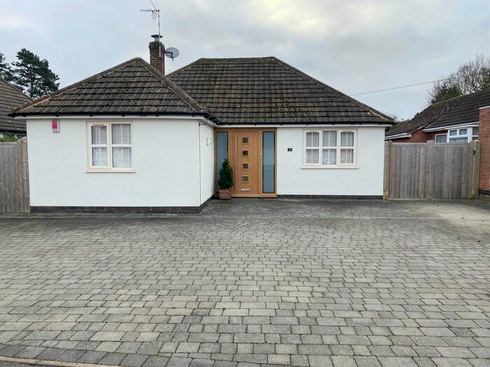 3 Bedroom Detached Bungalow To Rent In Martin Avenue, Kirby Muxloe LE9