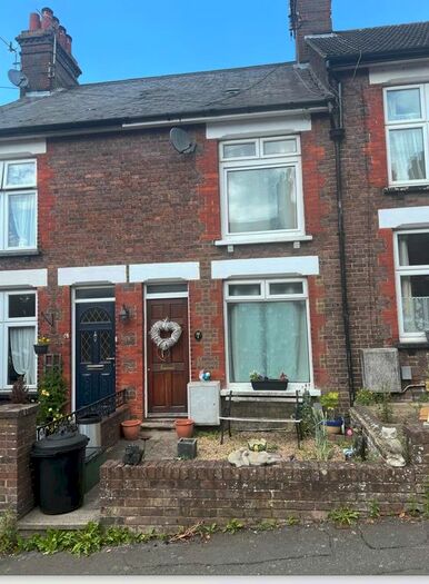 2 Bedroom Property To Rent In Queens Road, Chesham, HP5