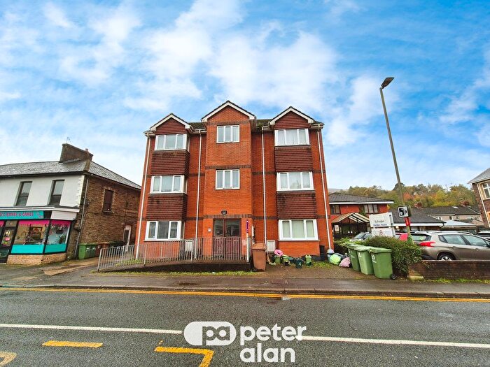 2 Bedroom Flat To Rent In St. Mary Street, Risca, Newport, NP11