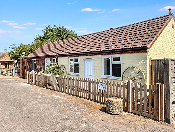 2 Bedroom Detached Bungalow For Sale In The Old Blacksmiths Den, Carpe Diem Nook, Spilsby, PE23