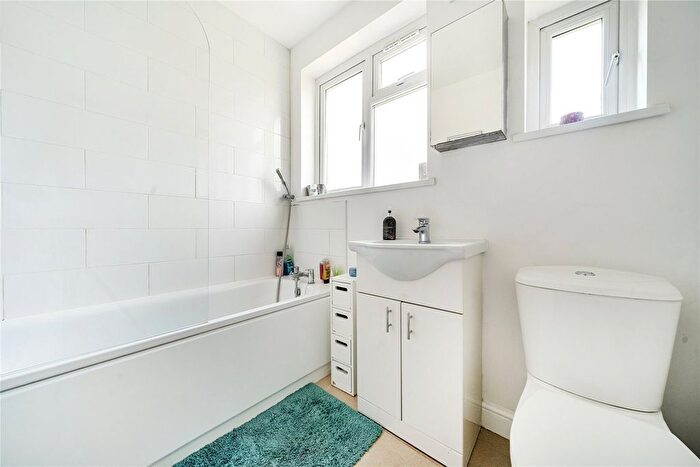 3 Bedroom Terraced House For Sale In Hill Close, Chislehurst, BR7