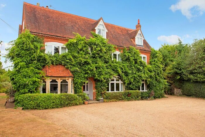 5 Bedroom Detached House To Rent In Vicarage Lane, Send, Woking, GU23