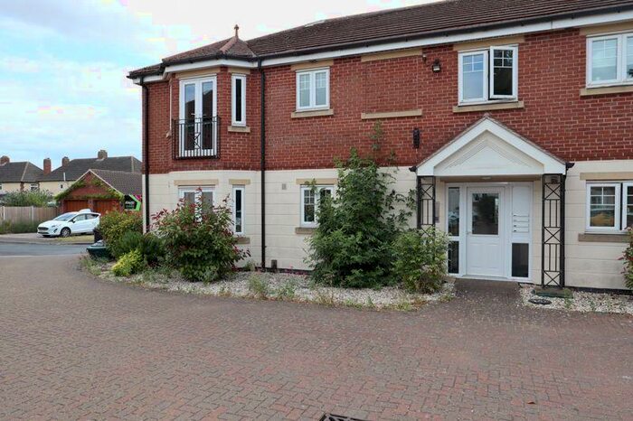 2 Bedroom Ground Flat To Rent In Western Avenue, Bracebridge Heath, Lincoln, LN4