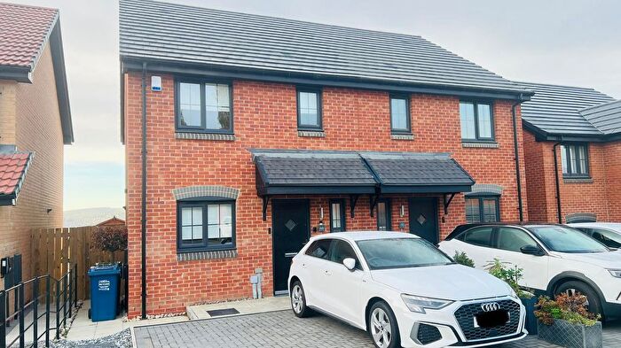 4 Bedroom Semi Detached House To Rent In Whitworth Road, Newcastle Upon Tyne, NE4