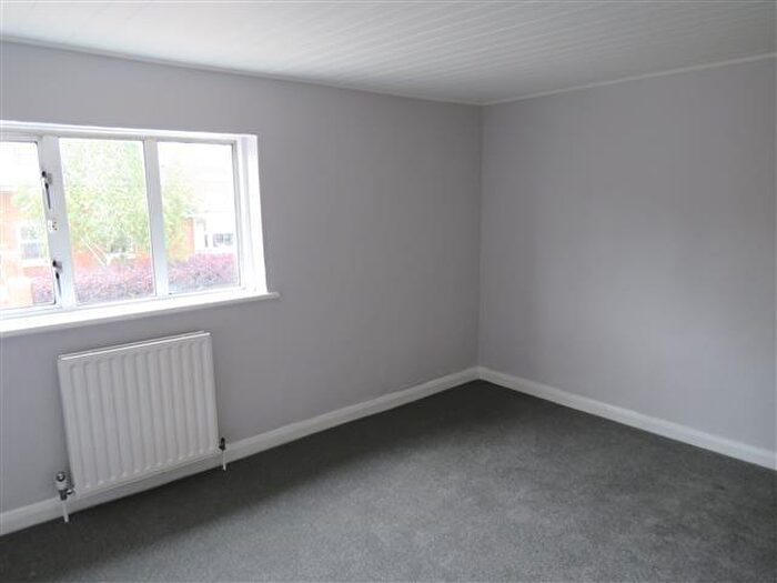 2 Bedroom Cottage To Rent In Western Road, Tring, HP23