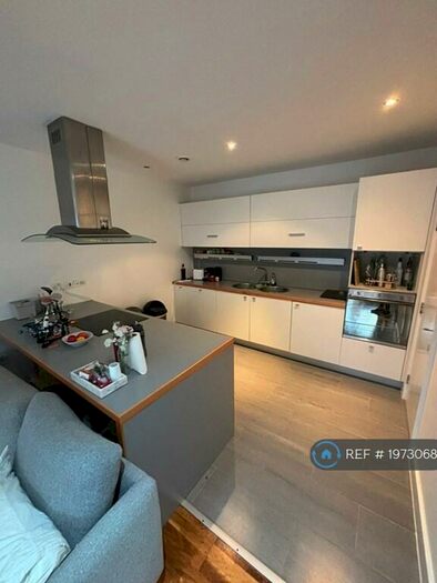 2 Bedroom Flat To Rent In The Hacienda, Manchester, M1