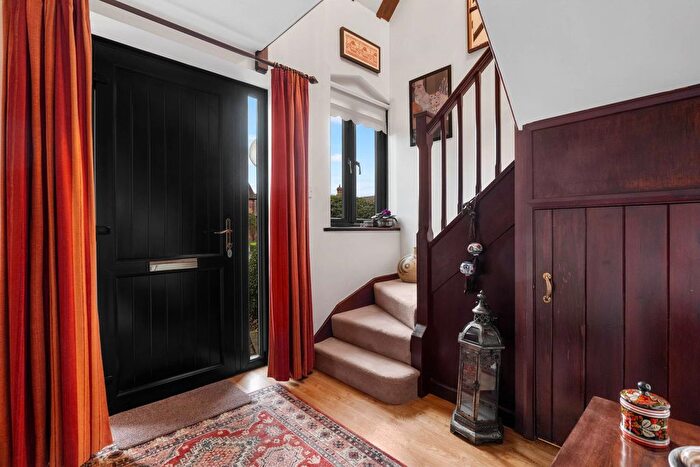 4 Bedroom Barn Conversion For Sale In Holt Castle Barns, Holt Heath, Worcestershire., WR6