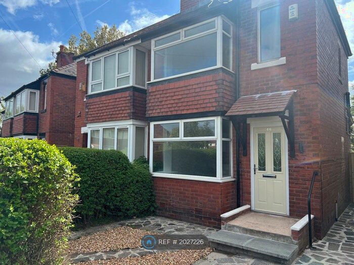 2 Bedroom Semi-Detached House To Rent In Roslyn Road, Stockport, SK3