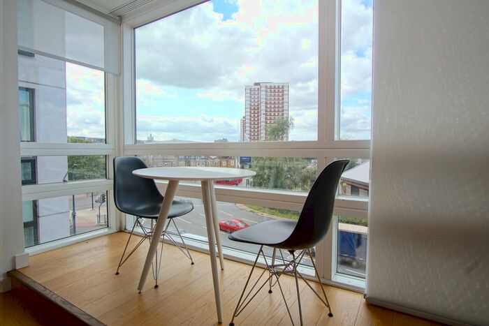 1 Bedroom Flat To Rent In Holland Park Avenue, London, W11