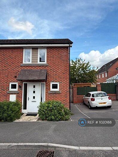 3 Bedroom Semi Detached House To Rent In Gardiner Road, Basingstoke, RG24