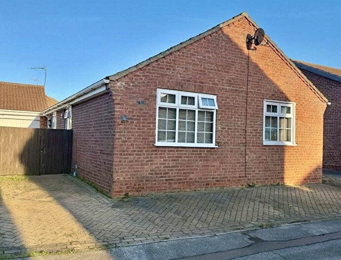 3 Bedroom Detached Bungalow For Sale In Hobart Way, Oulton, Lowestoft, NR32