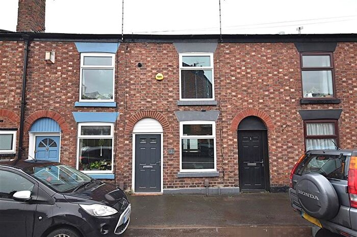 2 Bedroom Terraced House For Sale In Hallefield Road, Macclesfield, SK11
