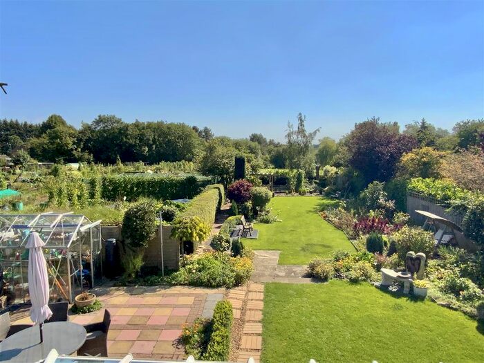 4 Bedroom Detached House For Sale In High Street, Paulerspury, Towcester, NN12