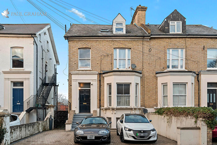 1 Bedroom Flat For Sale In Elgin Road, Wallington, SM6