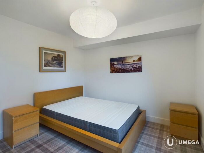 3 Bedroom Flat To Rent In Cables Wynd, Leith, Edinburgh, EH6