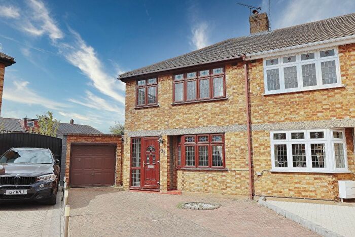 3 Bedroom Semi-Detached House To Rent In Abbotts Close, Romford, RM7