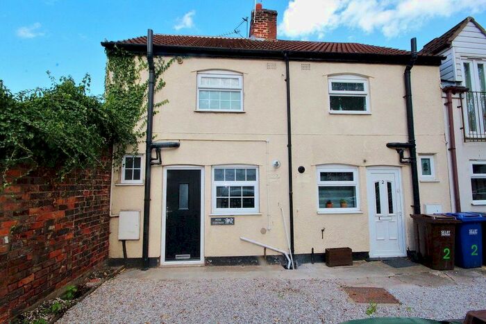 2 Bedroom Terraced House To Rent In Rose Cottage, Pitts Yard, Selby, YO8